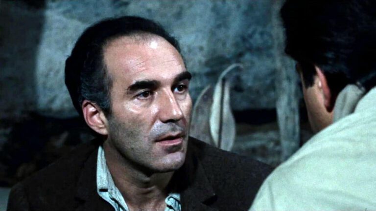 ΜΑΚΙ, ΤΑ ΛΙΟΝΤΑΡΙΑ ΤΗΣ ΚΟΛΑΣΕΩΣ / Un Homme de Trop / Shock Τroops