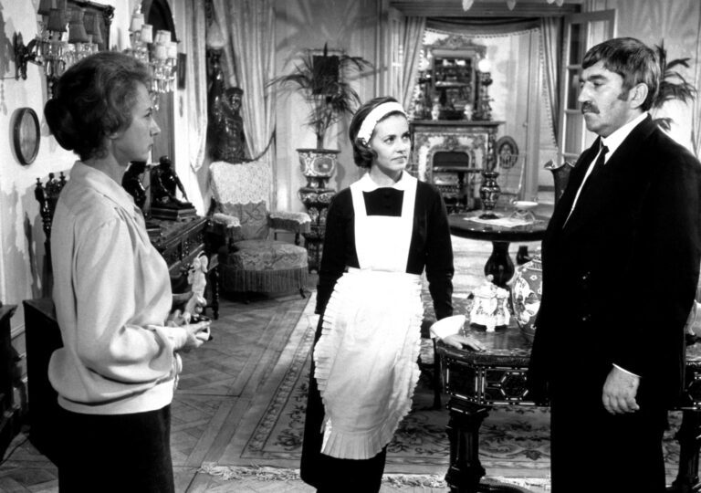 ΤΟ ΗΜΕΡΟΛΟΓΙΟ ΜΙΑΣ ΚΑΜΑΡΙΕΡΑΣ / Le Journal D’Une Femme De Chambre